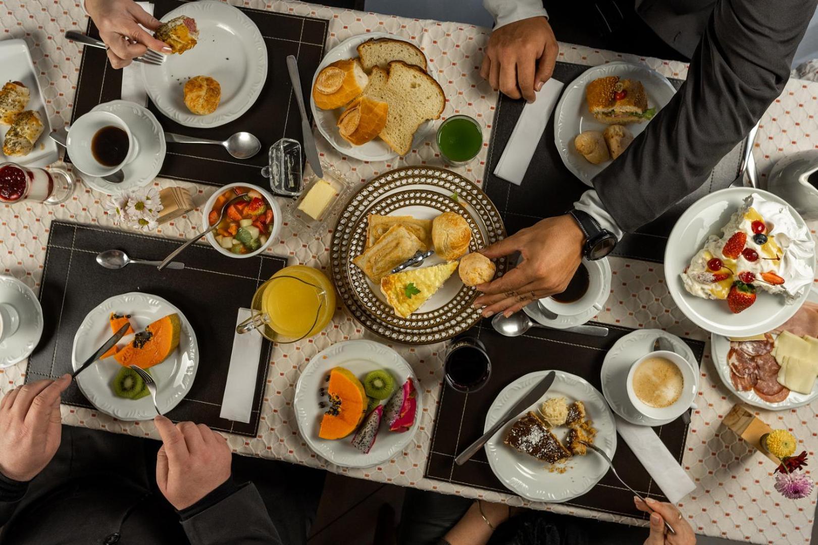 Micheline Hotel Tricot - Ao Lado Da Rua Coberta Gramado Zewnętrze zdjęcie